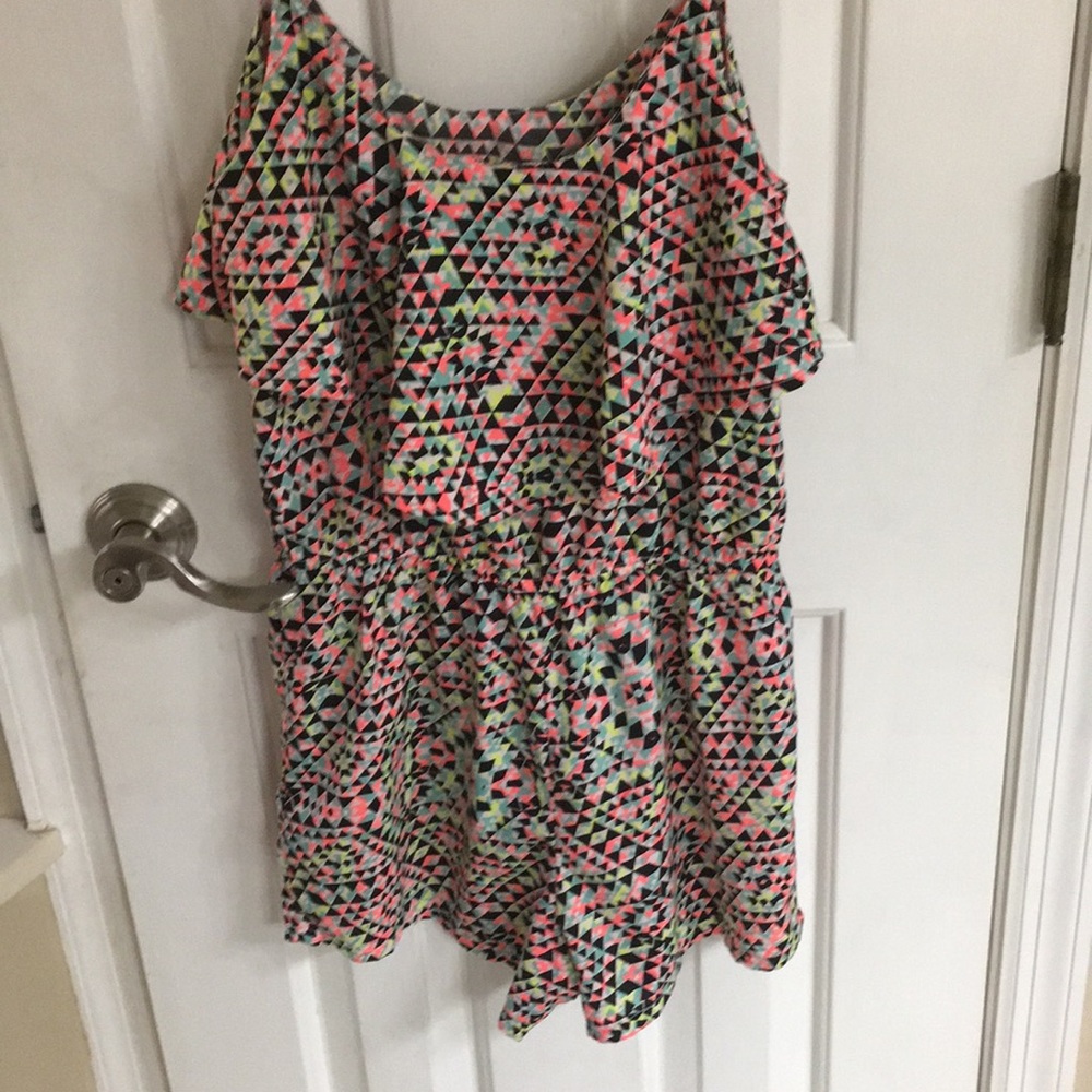 Romper - Picture 2 of 5